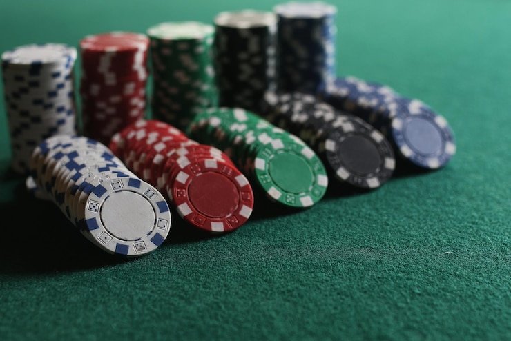 Lightning Dice prediction options displayed on member screen